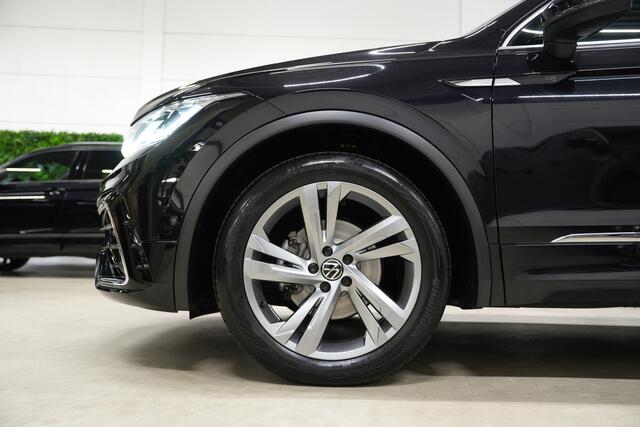 Volkswagen TIGUAN 1.5 TSI R-Line * Trekhaak - IQ Light - Virtual - Camera - Sfeer - ACC - Lane - Blind Spot - App *