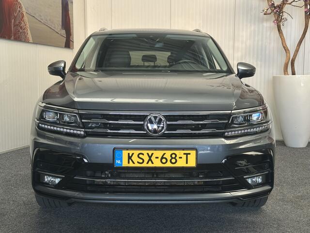 Volkswagen TIGUAN ALLSPACE 1.5 TSI HIGHLINE BUSINESS R AUTOMAAT 7 PERSOONS NAVIGATIE ADAPTIVE CRUISE CONTROL PANORAMA SCHUIF/KANTELDAK APPLE CARPLAY/ANDROID RIJSTROOKSENSOREN KEYLESS GO TREKHAAK ZEER MOOI !!