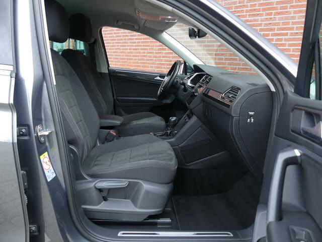 Volkswagen TIGUAN 2.0 TSI 4Motion R-Line / Trekhaak / 20 Inch