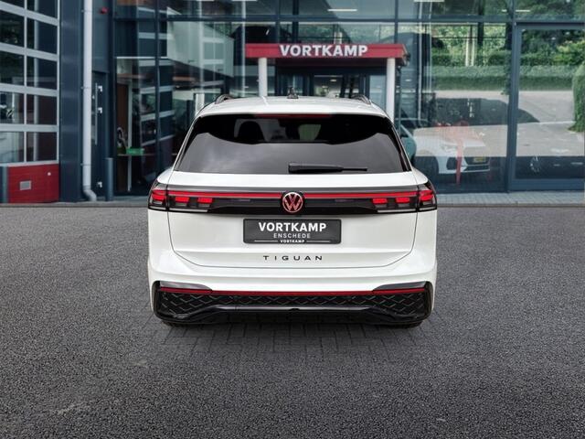 Volkswagen TIGUAN 1.5 TSI eHYBRID R-LINE BLACK-OPTIK TREKHAAK/360CAM/ELEK-KLEP/ACC/HUD/STOEL+STUURVERW
