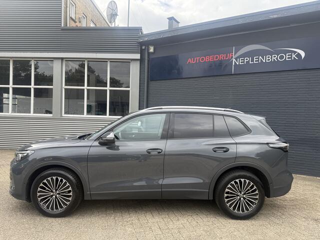 Volkswagen TIGUAN 1.5 eTSI Life Edition | Automaat | Stoelverwarming 150pk | Digital Cockpit | Navigatie | Achteruitrijcamera | IQ-Light LED Matrix | 2024 KM 23.000
