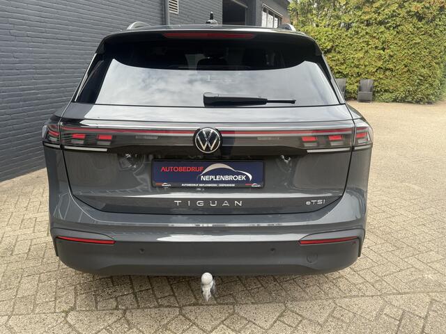 Volkswagen TIGUAN 1.5 eTSI Life Edition | Automaat | Stoelverwarming 150pk | Digital Cockpit | Navigatie | Achteruitrijcamera | IQ-Light LED Matrix | 2024 KM 23.000