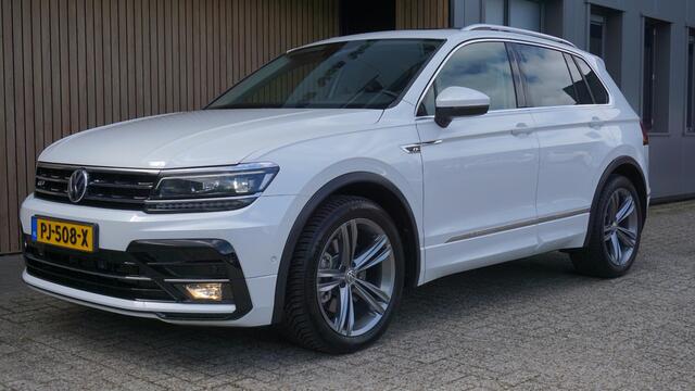 Volkswagen TIGUAN 2.0 TSI 180pk DSG 4Motion 2x R-Line & Highline Pano.Dak Exclusive-Leder Trekhaak 19inch LM Virtual Cockpit *1e Eigenaar* NL Auto!