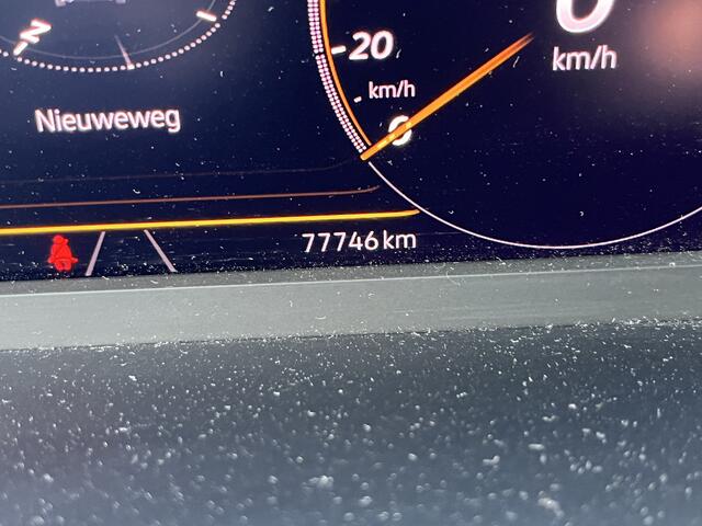 Volkswagen TIGUAN Allspace 1.5 TSI R-Line 7p. / 7 PERSOONS/ AUTOMAAT/ 2X R-LINE/ DIGITAL DASH/ CRUISE/ NAVI/ APP-CONNECT/ PARK. SENSOREN + CAMERA/ CLIMA/ KEYLESS