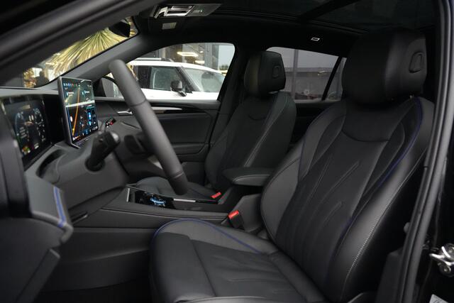 Volkswagen TIGUAN 1.5 eHybrid R-Line | 272PK | Pano | Trekhaak | 360° VW TIGUAN 1.5 e-Hybrid PHEV R-Line 272 PK, Plug-in hybride aandrijving, Panoramadak, Head-Up Display, 360° camera, adaptieve cruise control, stoelverwarming en trekhaak