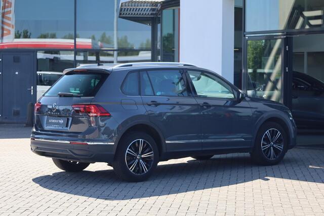 Volkswagen TIGUAN 1.4 TSI eHybrid R-Line Business+ SOH 93,6% | 245PK / 180kW DSG, Wegklapbare trekhaak, achteruitrijcamera (Rear View), dodehoekdetectie (Side Assist), 18" 'Nizza' LMV met 4 seizoenenbanden, elektrische achterklep (Easy Open), keyless go & entry, alarm klasse III, verwarmbare voorstoelen, verwarmbaar multifunctioneel lederen stuurwiel, parkeersensoren voor en achter (PDC), Apple Carplay & Android Auto, navigatie, DAB+, elektrisch verstel-, verwarm- en inklapbare buitenspiegels (spiegel pakket), digital cockpit pro, licht- en regensensor etc.