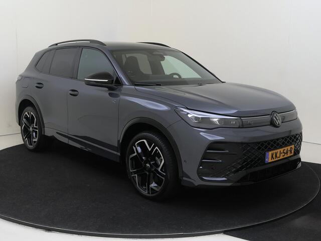 Volkswagen TIGUAN 1.5 eHybrid R-Line Edition | DEMO | Black Pack | 20 inch LM Velgen | 360 camera | Elektrisch bedienbare achterklep