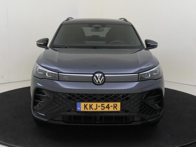 Volkswagen TIGUAN 1.5 eHybrid R-Line Edition | DEMO | Black Pack | 20 inch LM Velgen | 360 camera | Elektrisch bedienbare achterklep