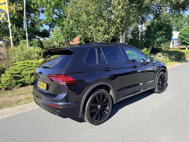 Volkswagen TIGUAN 2.0 TSI 4Motion 220PK DSG R-LineoPanooTrekhaak