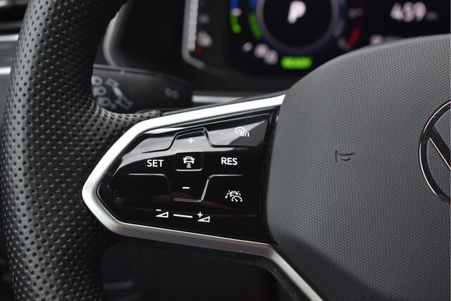 Volkswagen TIGUAN 1.4 TSI eHybrid R-Line Business+ Virtual cockpit, Camera, Adaptive cruise, Stoel/Stuurverwarming