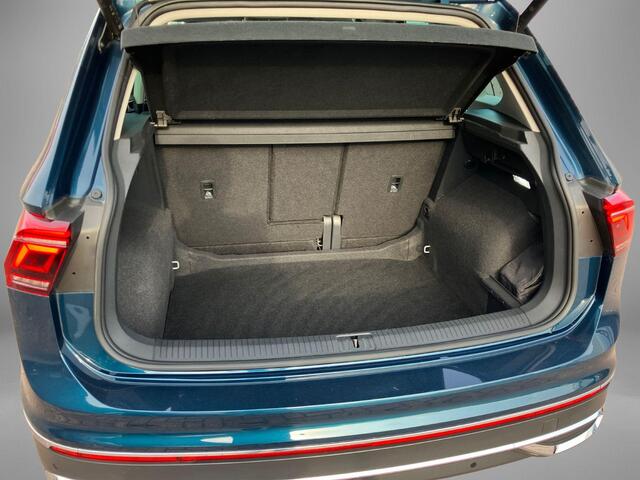 Volkswagen TIGUAN 1.5TSI 110KW/150PK DSG Elegance Panoramadak · Trekhaak · Camera + Parkeersensoren ·