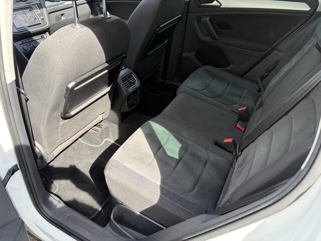 Volkswagen TIGUAN 1.4 TSI Comfortline / NAVI / PANORAMADAK / TREKHAAK / 155dkm! NAP !