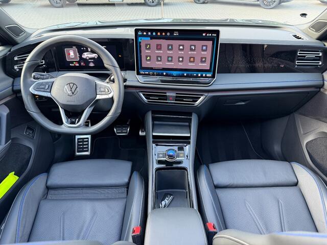 Volkswagen TIGUAN 1.5 HYBRID R-LINE BLACK STYLE PANORAMA MASSAGE HUD STOELVENTILATIE