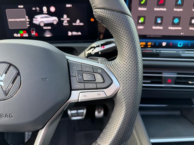 Volkswagen TIGUAN 1.5 HYBRID R-LINE BLACK STYLE PANORAMA MASSAGE HUD STOELVENTILATIE