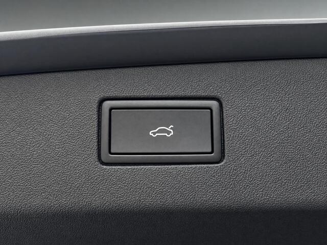 Volkswagen TIGUAN 1.5 eHybrid 272pk DSG R-Line Edition · Panoramadak · Inklap. Trekhaak · 360 Camera · Leder Varenna · Elek. Stoelen + Massage · Head-Up Display · Harman Kardon · Garantie t/m 19-05-2030 of 100.000km