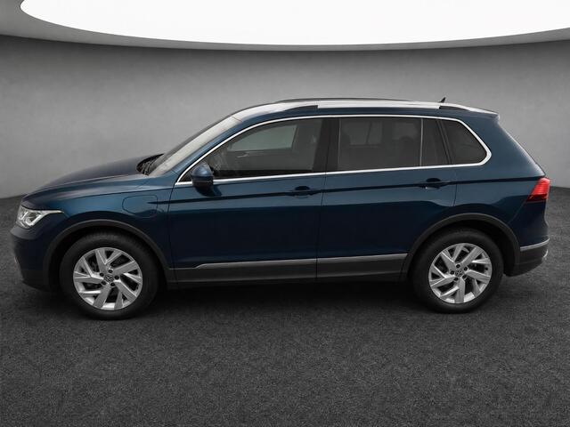 Volkswagen TIGUAN 1.4 TSI 245pk DSG eHybrid Elegance · Wegklapbare Trekhaak · 360 Camera · Apple/Android Car Play · IQ.Light · 18'' Inch ·