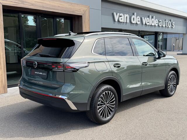 Volkswagen TIGUAN 1.5 eHybrid Elegance 204pk | Trekhaak | 360 Camera | Panoramadak | Dode hoek | Elek. klep | incl. verlengde garantie