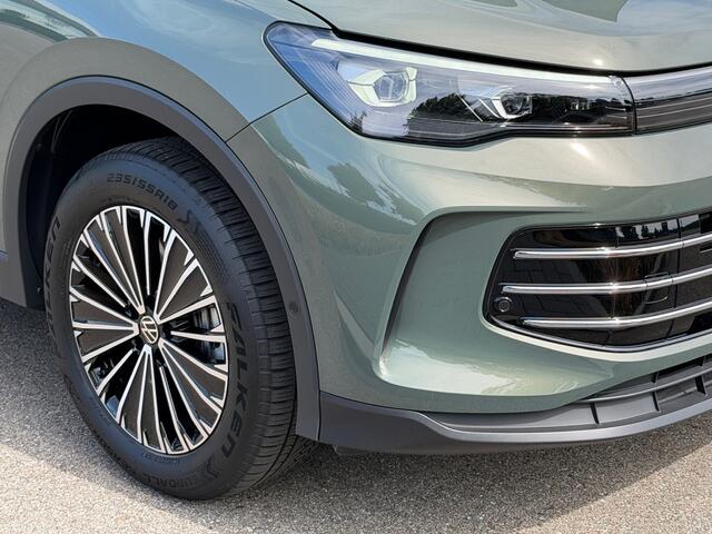 Volkswagen TIGUAN 1.5 eHybrid Elegance 204pk | Trekhaak | 360 Camera | Panoramadak | Dode hoek | Elek. klep | incl. verlengde garantie