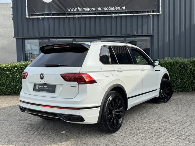 Volkswagen TIGUAN 2.0 TSI 190pk 4Motion DSG / Aut. 3x R-Line Facelift IQ Light Panoramdak Trekhaak 20" 99dkm!!
