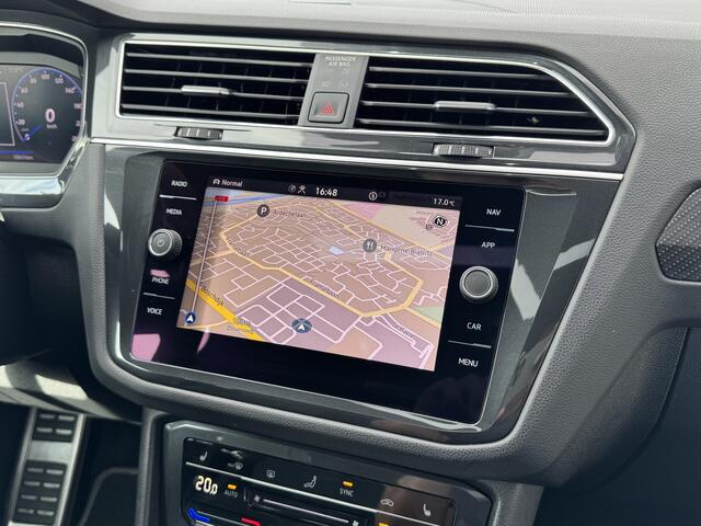 Volkswagen TIGUAN 2.0 TSI 190pk 4Motion DSG / Aut. 3x R-Line Facelift IQ Light Panoramdak Trekhaak 20" 99dkm!!
