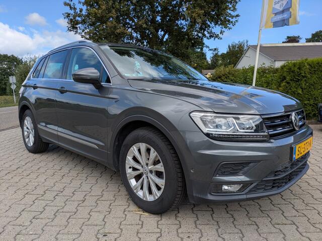 Volkswagen TIGUAN 1.4 TSI Comfortline Buniness I Pano I Virtual Cockpit I Camera I Trekhaak I Stoelvw. I Adaptive I Clima I Carplay I Navi