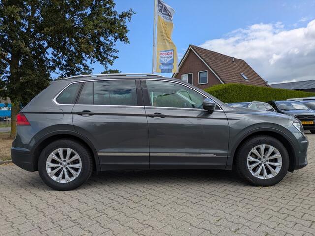 Volkswagen TIGUAN 1.4 TSI Comfortline Buniness I Pano I Virtual Cockpit I Camera I Trekhaak I Stoelvw. I Adaptive I Clima I Carplay I Navi