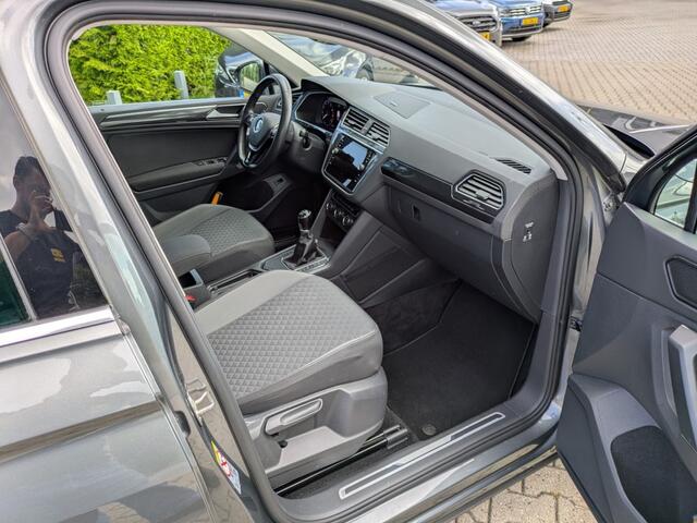 Volkswagen TIGUAN 1.4 TSI Comfortline Buniness I Pano I Virtual Cockpit I Camera I Trekhaak I Stoelvw. I Adaptive I Clima I Carplay I Navi