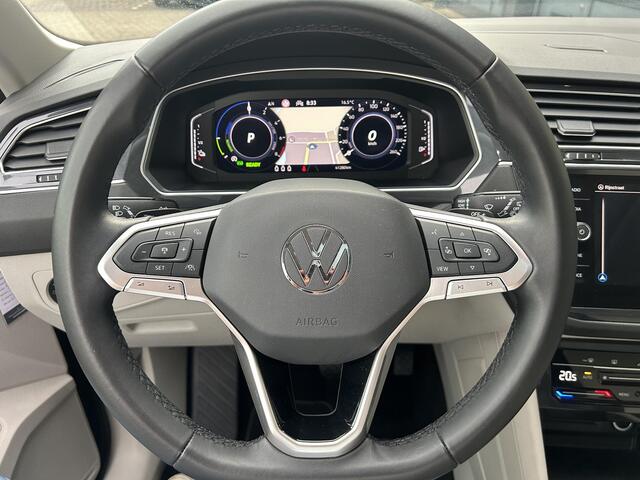 Volkswagen TIGUAN 1.4 TSI eHybrid Business+ | Panoramadak | Navi | Climate