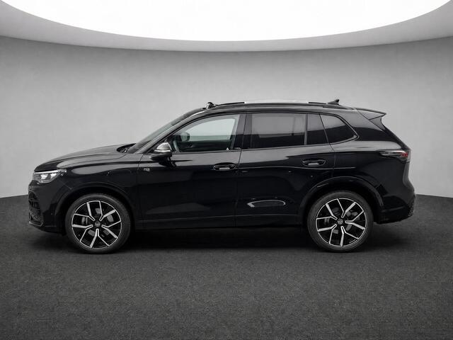 Volkswagen TIGUAN 1.5 272pk DSG eHybrid R-Line Edition · Panoramadak · Wegklapbare Trekhaak · Leder · Harman Kardon · 360 Camera · Stoel ventilatie · Massage · 20'' Inch · Garantie t/m 04-09-2030 of 100.000km