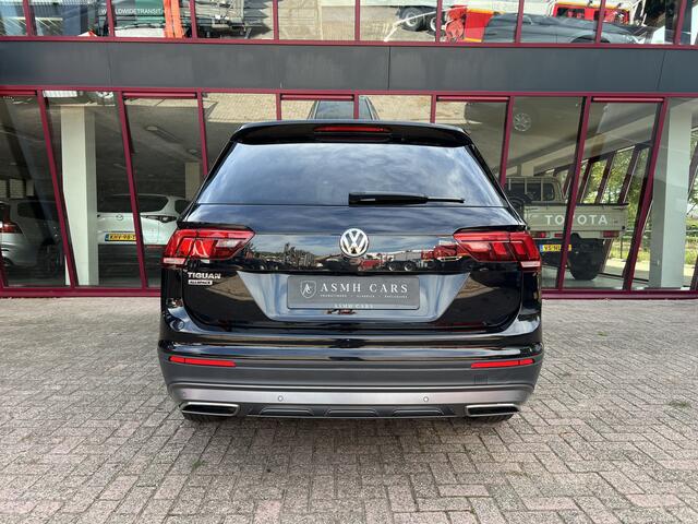 Volkswagen TIGUAN Allspace 1.5 TSI Comfortline Business 7p. | Trekhaak | ACC | PDC | Camera | Elek. klep | Carplay | Stoel/Stuurverw. |