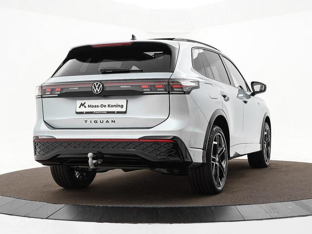 Volkswagen TIGUAN 1.5 eHybrid 204pk DSG R-Line Edition · Panoramadak · 360 Camera · Inklap. Trekhaak · Matrix LED · Stuur- & Stoelverwarming + Massage · Achterbank verwarmd · Garantie t/m 09-10-2030 of 100.000km