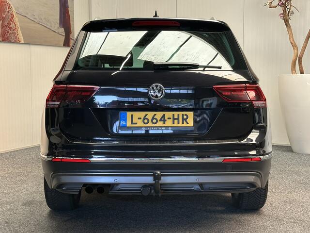 Volkswagen TIGUAN 2.0 TSI 4MOTION HIGHLINE NAVIGATIE ADAPTIVE CRUISE CONTROL PANORAMA SCHUIF/KANTELDAK APPLE CARPLAY/ANDROID RIJSTROOKSENSOREN 360 CAMERA TREKHAAK ZEER MOOI !!