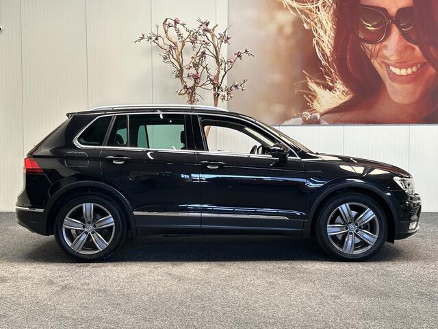 Volkswagen TIGUAN 2.0 TSI 4MOTION HIGHLINE NAVIGATIE ADAPTIVE CRUISE CONTROL PANORAMA SCHUIF/KANTELDAK APPLE CARPLAY/ANDROID RIJSTROOKSENSOREN 360 CAMERA TREKHAAK ZEER MOOI !!