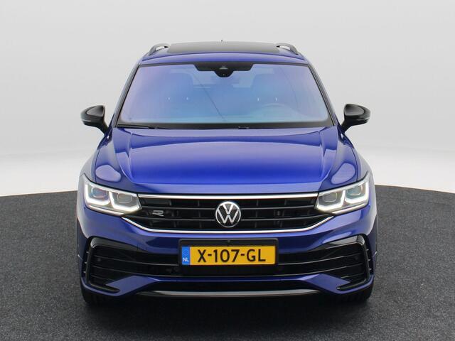 Volkswagen TIGUAN 1.5 TSi 150 Pk Automaat R-Line | Black Style | Head UP | 360 Camera | Stuur/Stoelverwarming | Panoramadak | Harm/Kardon Audio | Trekhaak | 20 Inch | 42.457 Km !!
