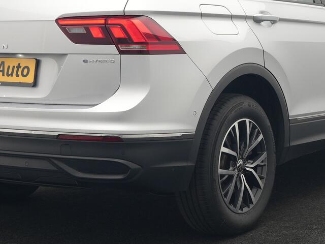 Volkswagen TIGUAN 1.4 TSI eHybrid Life PHEV 245pk | Trekhaak Af Fabriek | Adaptive Cruise | Stoelen & Stuur Verwarmd | Navigatie | Virtual Cockpit | DAB | Plug In Hybrid |