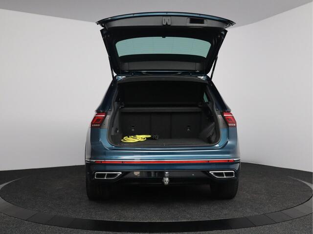 Volkswagen TIGUAN 1.4 TSI eHybrid R-Line Business+ 245pk | Plug-in Hybrid | Trekhaak wegklapbaar