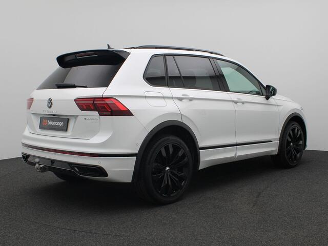 Volkswagen TIGUAN 1.4 TSI eHybrid R-Line Business 245PK DSG Panoramadak, Trekhaak, Leder, Memorystoel, 360gr. Camera, Black Style, 20" LM Velgen, Matrix-LED Verlichting, Stoel-stuurverwarming, DCC