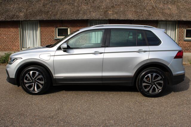 Volkswagen TIGUAN 1.4 TSI eHybrid PHEV Business SOh 96.2% NAVI VIRTUAL TH 88000KM!!!