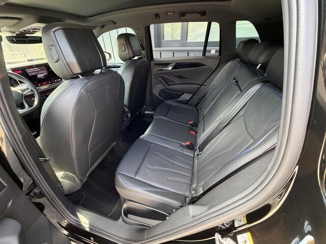 Volkswagen TIGUAN 1.5 eHybrid RLine Pano*IQ*Leder Bomvol! ?