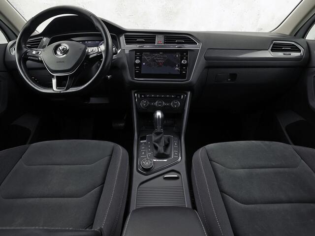 Volkswagen TIGUAN 1.4 TSI 4Motion R-Line Sport 150Pk Automaat (VIRTUAL COCKPIT, APPLE CARPLAY, MODE KNOP, GROOT NAVI, ALCANTARA, STOELVERWARMING, SPORTSTOELEN, GETINT GLAS, ADAPTIVE CRUISE, NIEUWSTAAT)