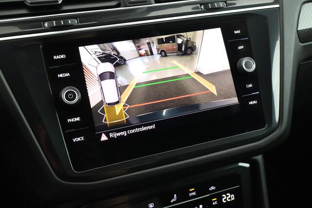 Volkswagen TIGUAN 1.5 TSI 150pk DSG R-Line Business+ Panoramadak Camera Keyless Virtual Cockpit Navigatie