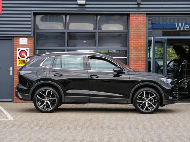 Volkswagen TIGUAN 1.5 eHybrid Elegance | PANODAK | TREKHAAK | 360 CAMERA |