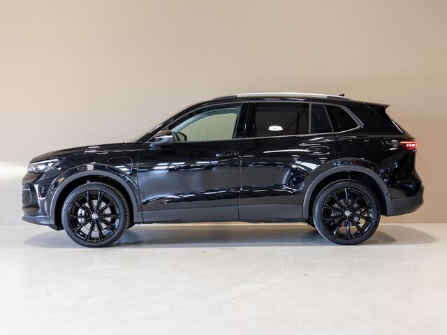 Volkswagen TIGUAN 1.5 eHybrid Life Edition / 204pk / Achteruitrij camera / Dodehoek herkenning / CarPlay /