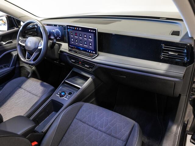 Volkswagen TIGUAN 1.5 eHybrid Life Edition / 204pk / Achteruitrij camera / Dodehoek herkenning / CarPlay /