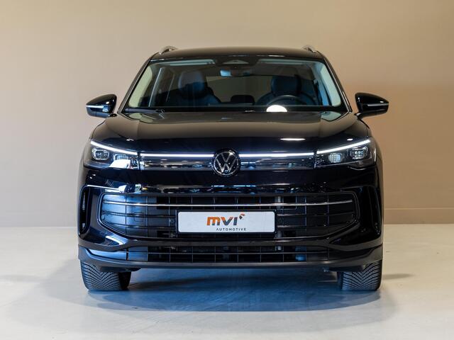 Volkswagen TIGUAN 1.5 eHybrid Life Edition / 204pk / Achteruitrij camera / Dodehoek herkenning / CarPlay /