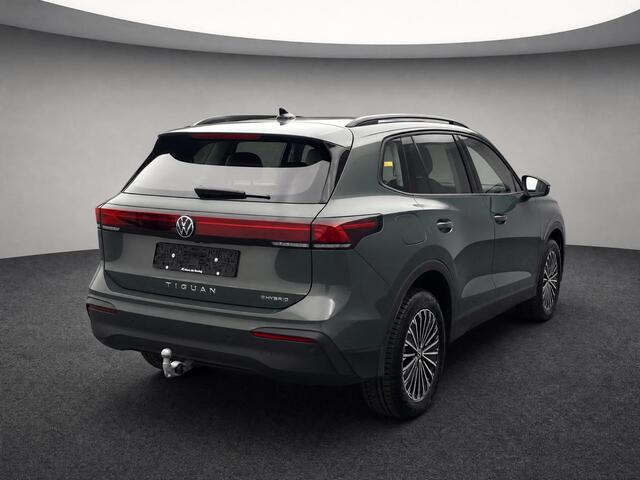 Volkswagen TIGUAN 1.5 204pk DSG eHybrid Life Edition · Panoramadak · Camera · Wegklapbare Trekhaak · Apple/Android Car Play · Navigatie · 18'' Inch ·