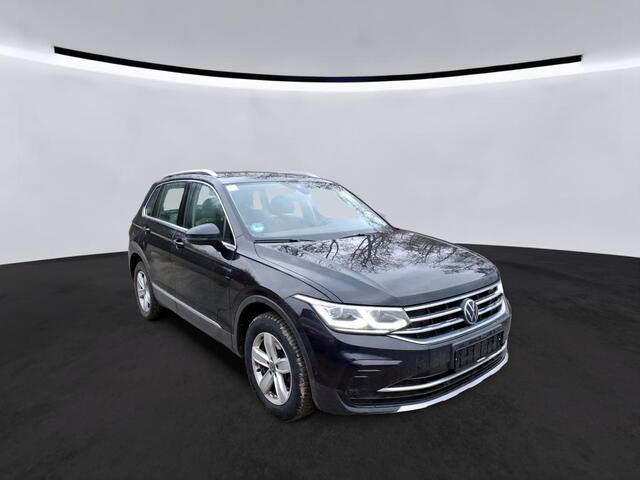 Volkswagen TIGUAN 1.4 TSI 245pk DSG eHybrid Elegance / 94% SOH / Navigatie / Matrix LED / 360-Camera