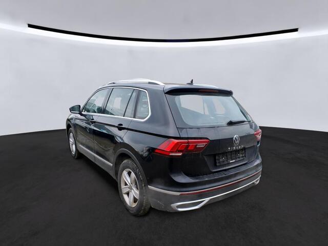 Volkswagen TIGUAN 1.4 TSI 245pk DSG eHybrid Elegance / 94% SOH / Navigatie / Matrix LED / 360-Camera
