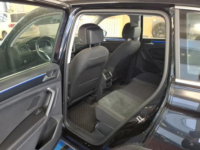 Volkswagen TIGUAN 1.4 TSI 245pk DSG eHybrid Elegance / 94% SOH / Navigatie / Matrix LED / 360-Camera