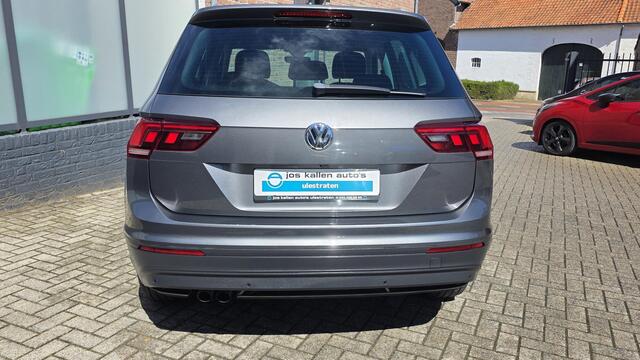 Volkswagen TIGUAN 2.0 TSI 4Motion Highline Navi, 180pk Cam 360, EL Klep, Dodehoek, EL Trekhaak, Winterpack, Head-Up, Xenon